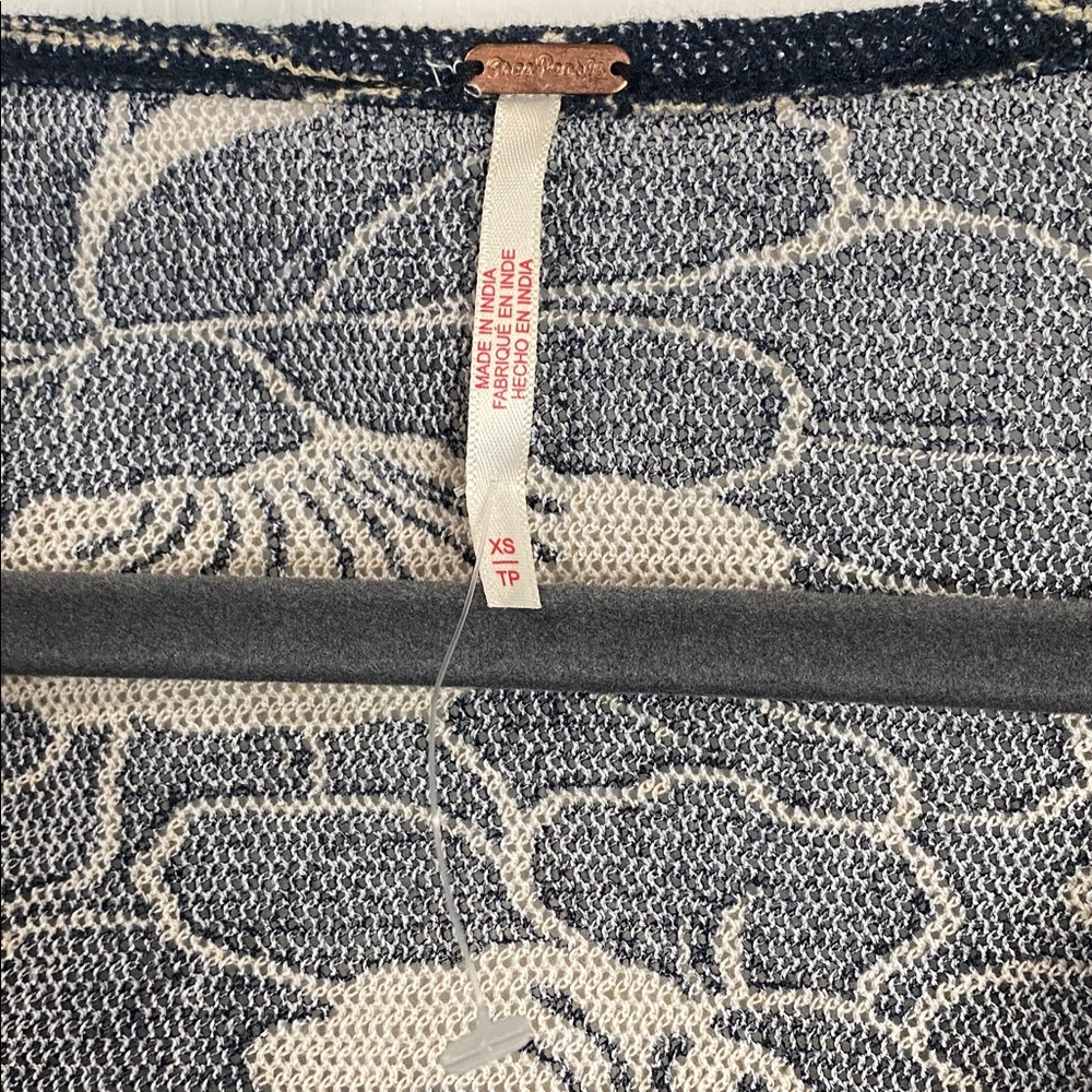 NWOT Free People Through The Meadow Top In Black Combo - Picture 7 of 12